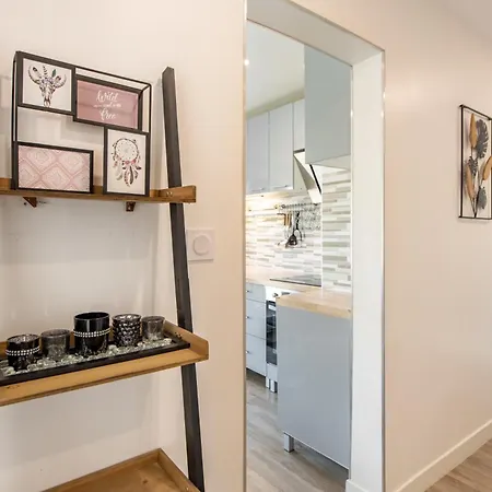 Apartment Large 4 Bedroom Near Metro - Only 30 Minutes To Paris And Disneyland